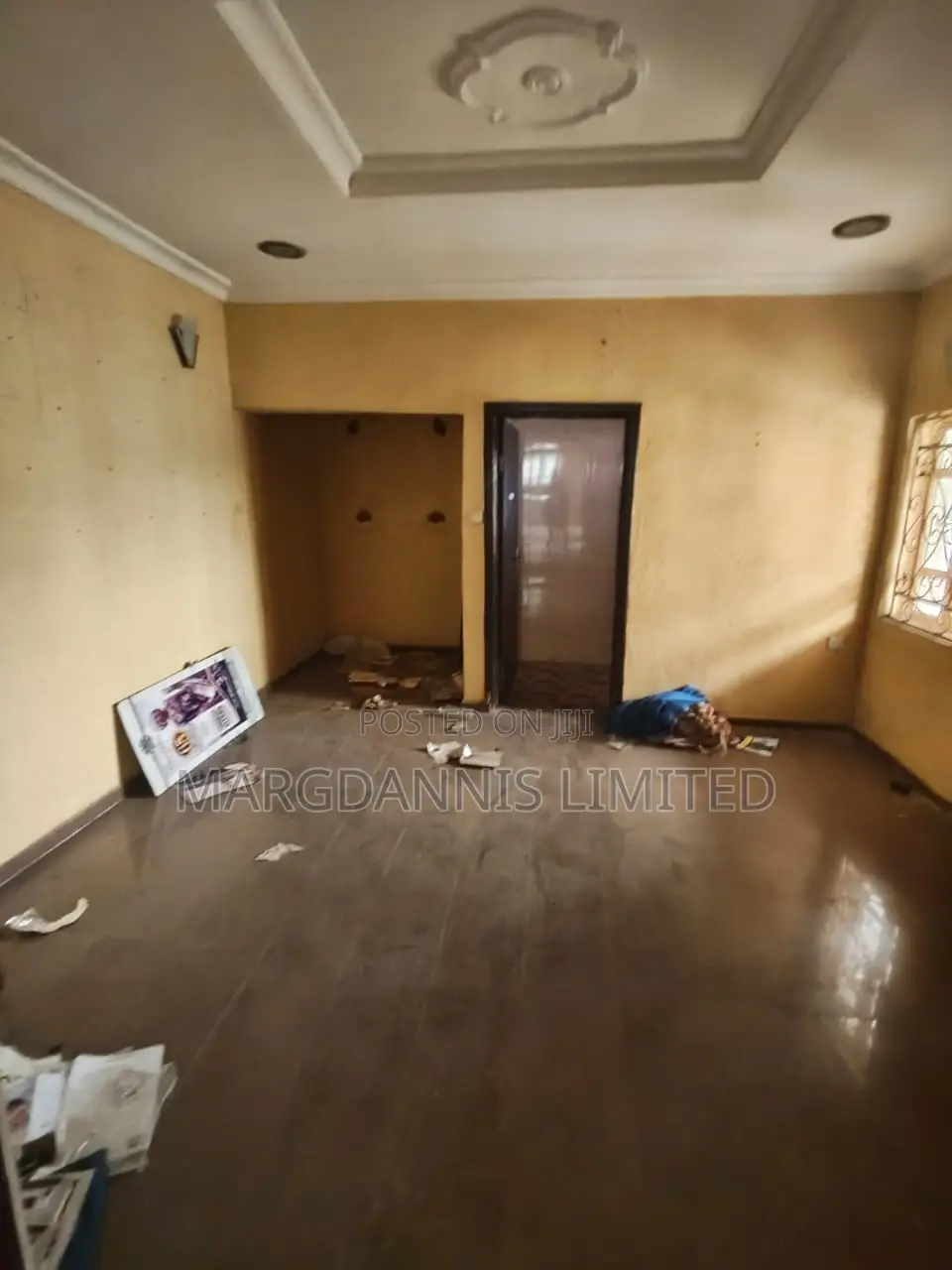 5bdrm Bungalow in Oba-Olaide, Ibeshe / Ikorodu for sale