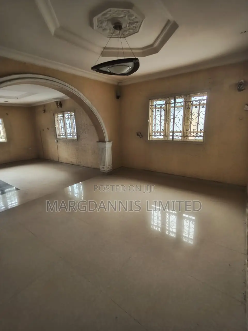 5bdrm Bungalow in Oba-Olaide, Ibeshe / Ikorodu for sale