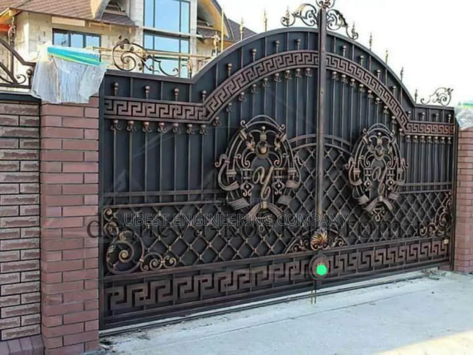 Foreign Design Gate