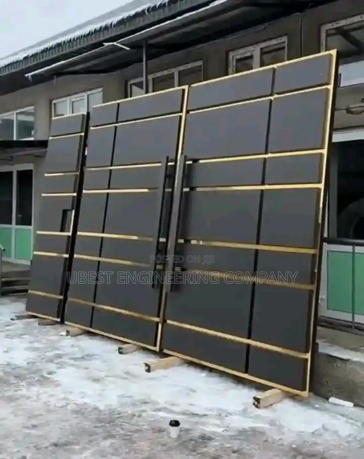 Foreign Hinged Gate