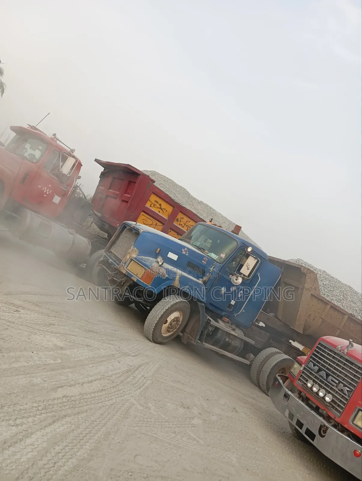 Premium Iron Black Chippings and Granite for Construction