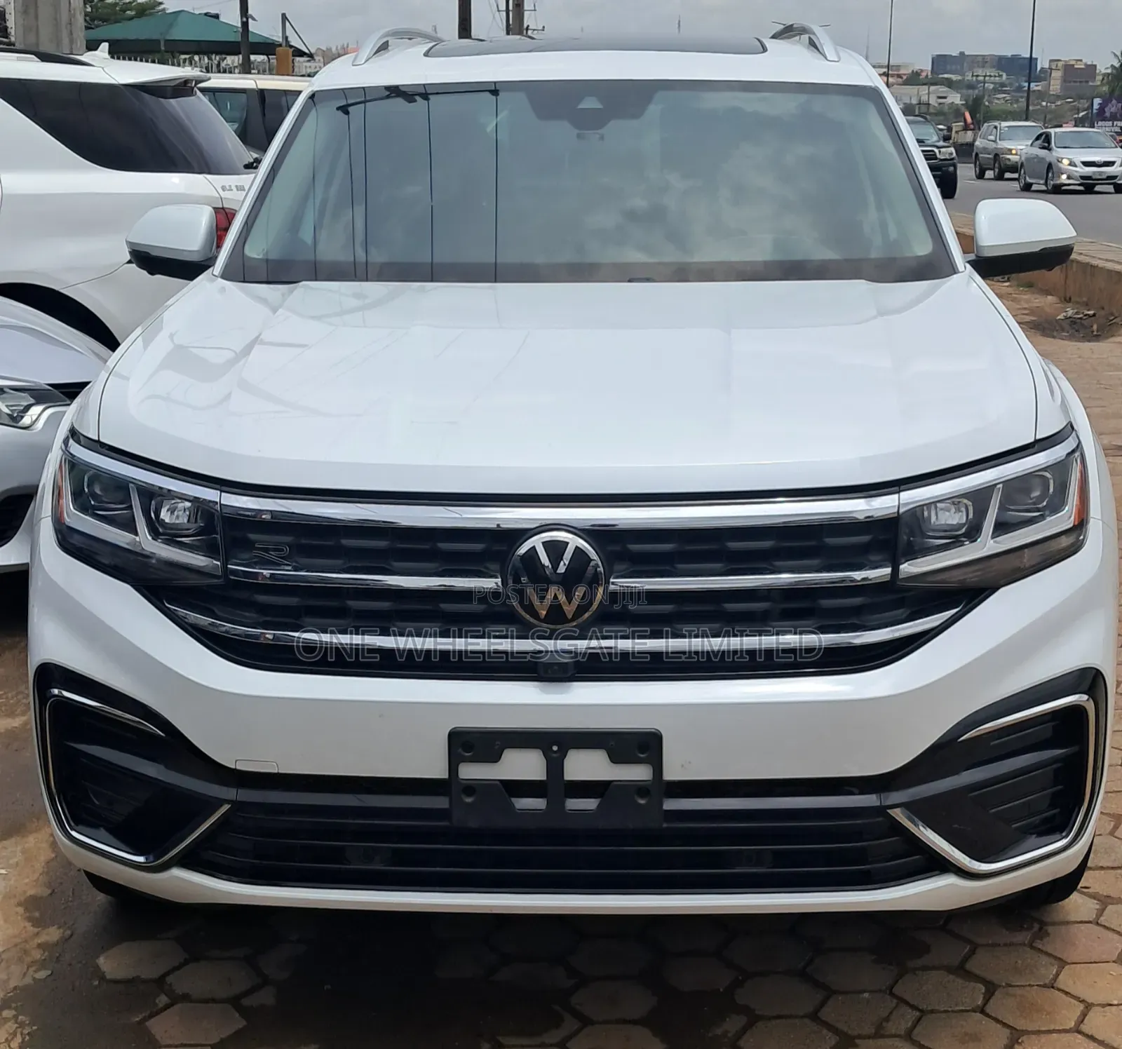 Volkswagen Atlas 3.6L V6 SEL R-Line Black 4MOTION 2023 White
