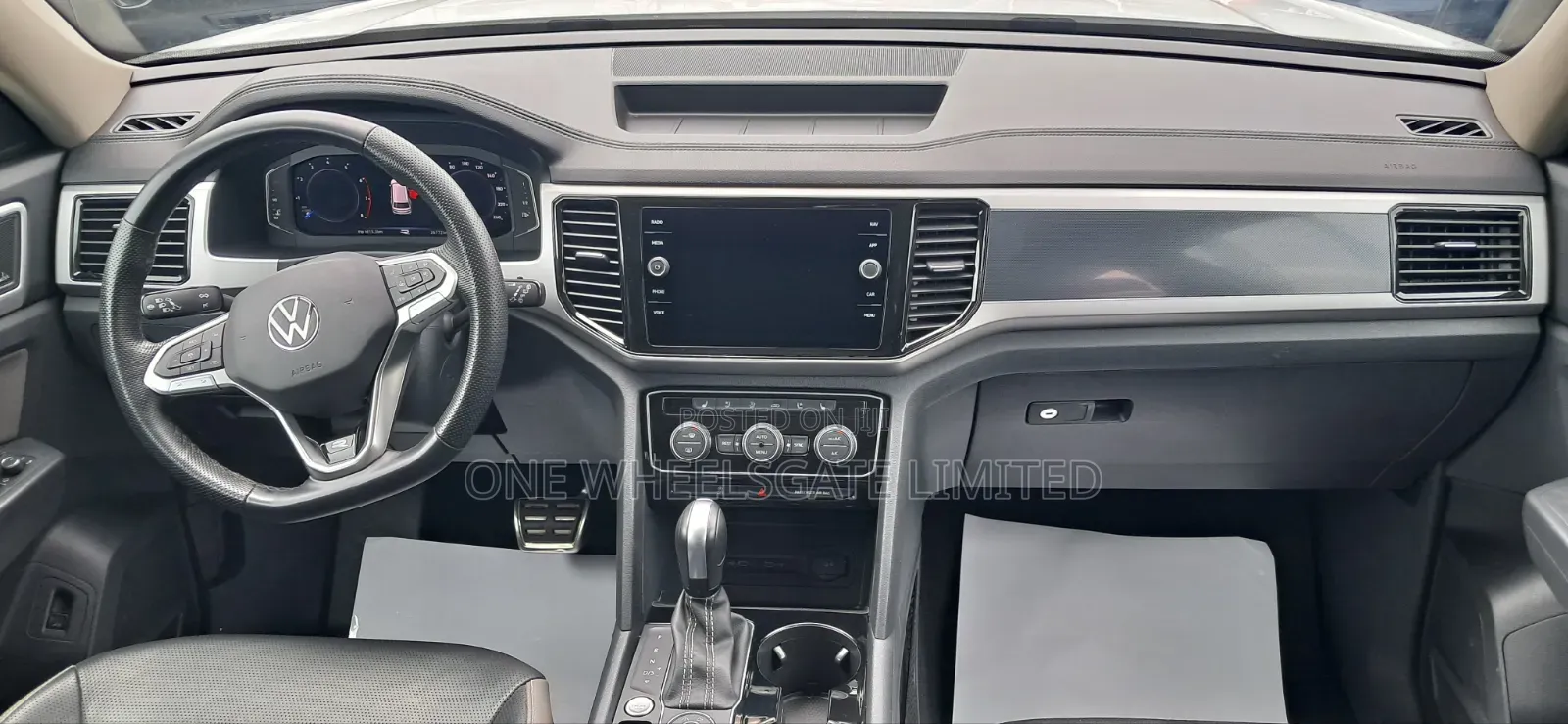 Volkswagen Atlas 3.6L V6 SEL R-Line Black 4MOTION 2023 White