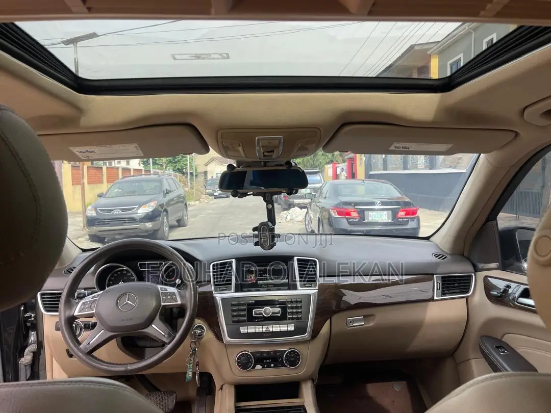 Mercedes-Benz M Class ML350 4MATIC 4dr SUV AWD (3.5L 6cyl 7A) 2014