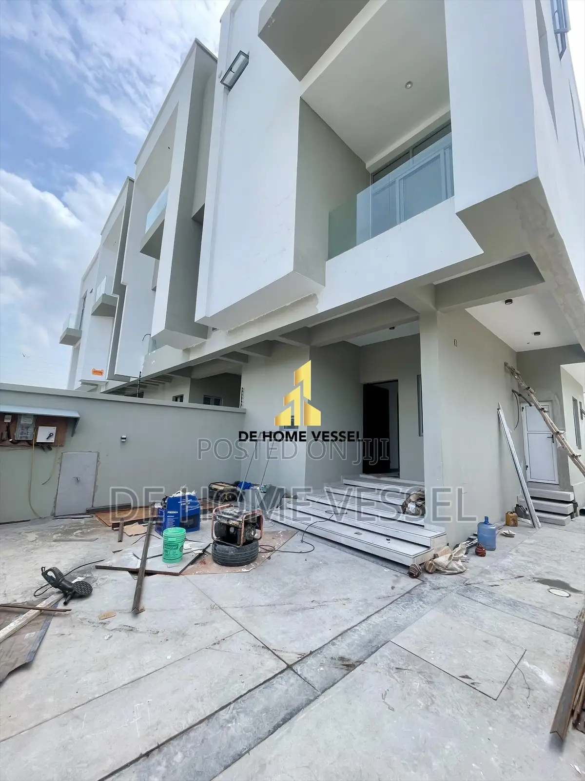 4bdrm Townhouse/Terrace in Lekki Phase 1 for sale