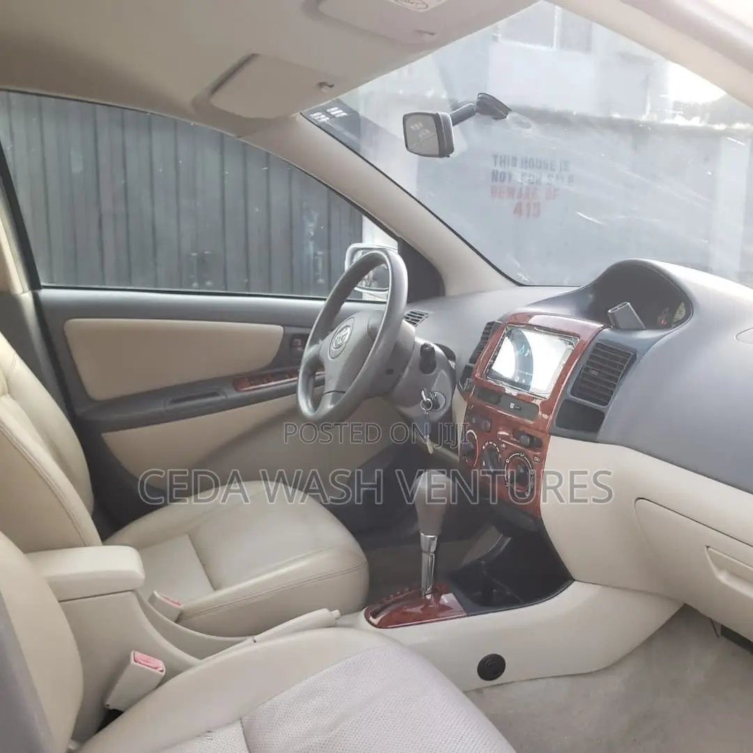 Toyota Vios 2011 Silver