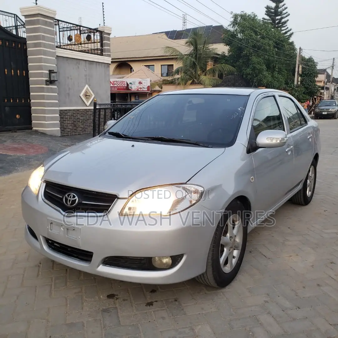 Toyota Vios 2011 Silver
