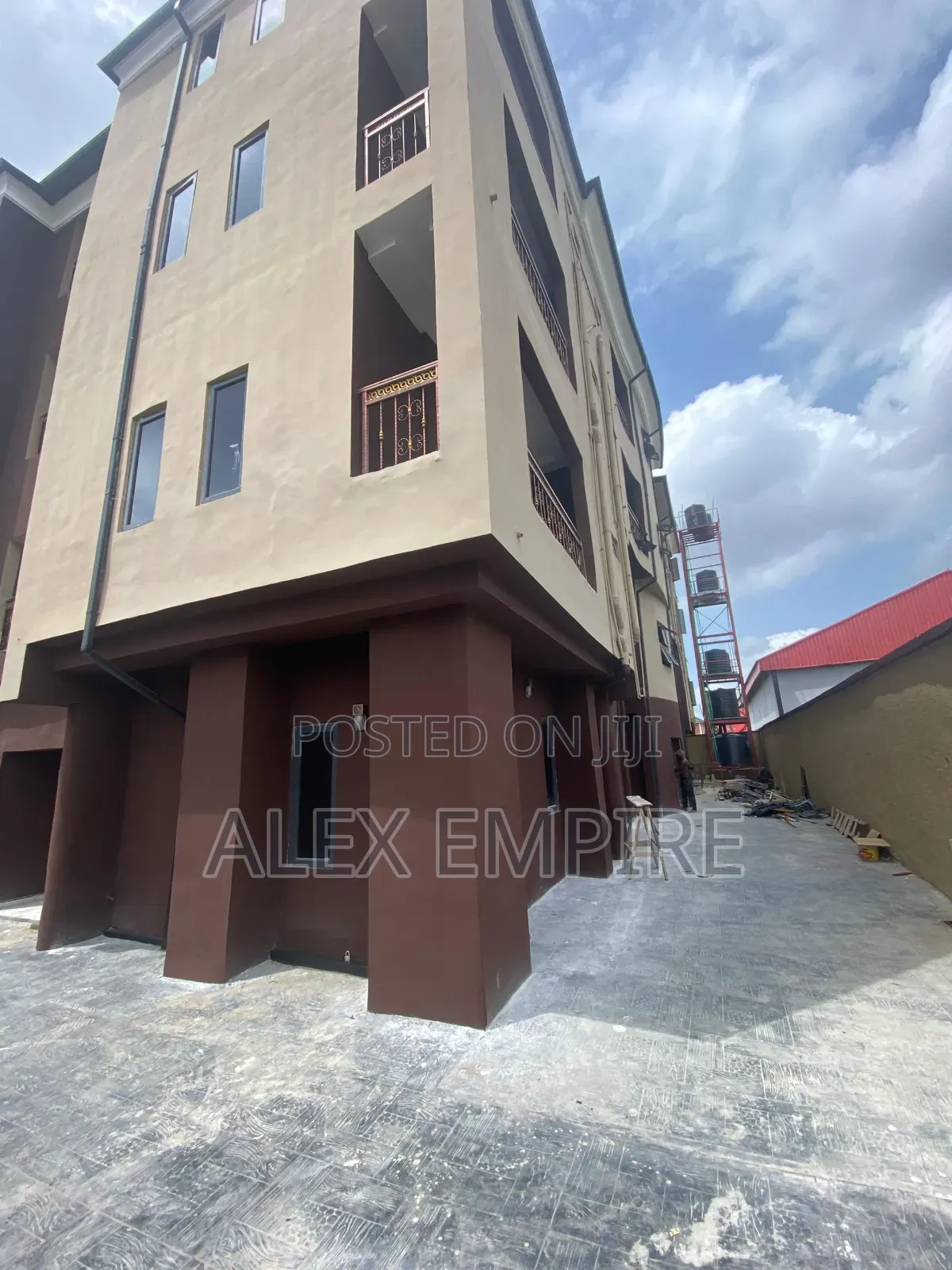 3bdrm Apartment in Bucknor for sale