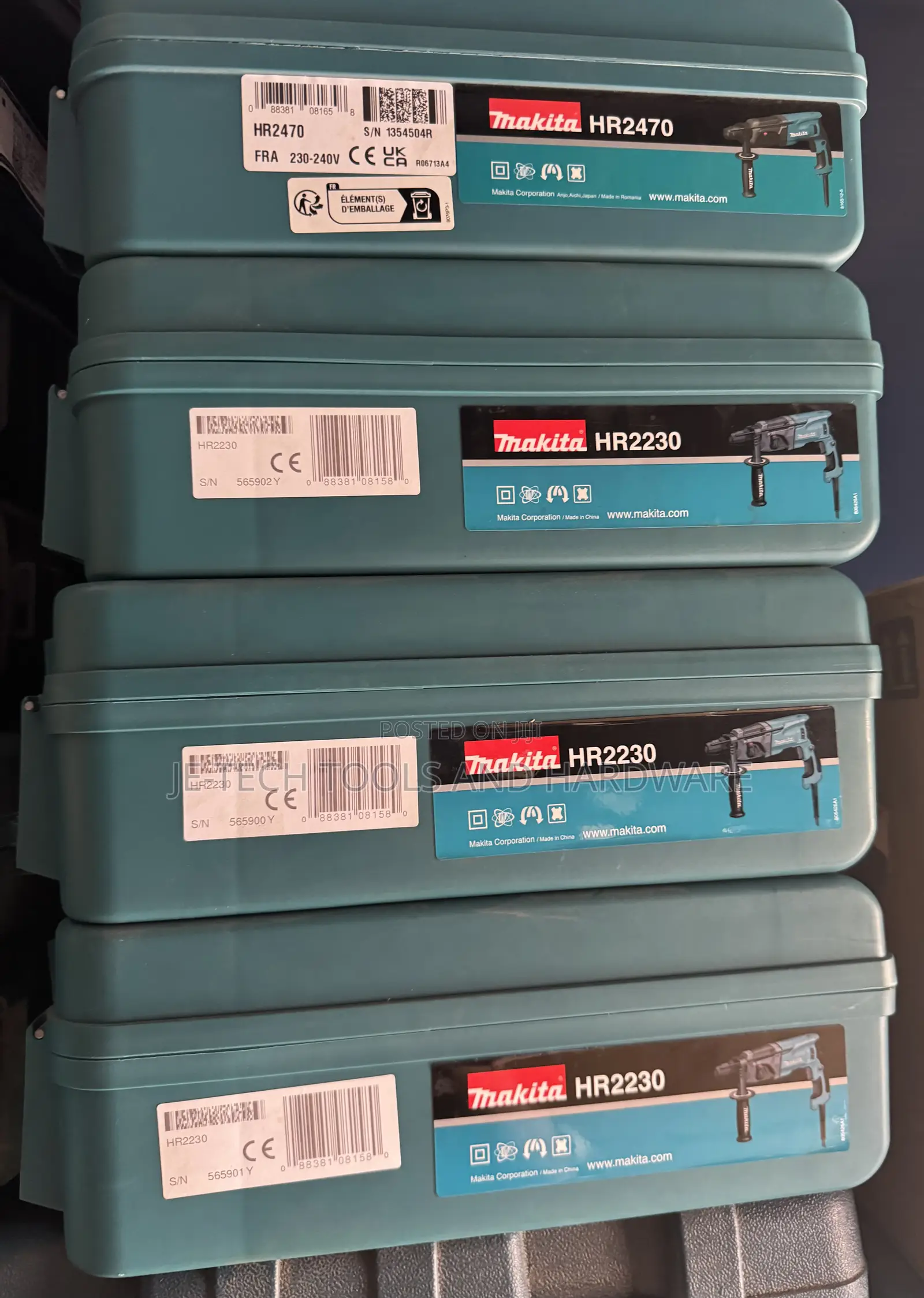 Makita Hr2230 Rotary Hammer Drill.