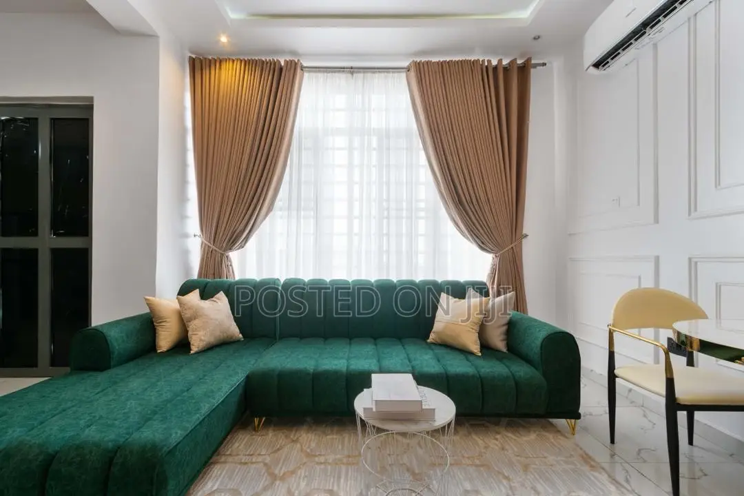 1 Bed Shortlet Apartment In Ologolo Lekki