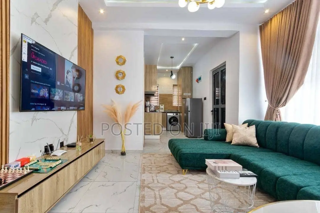 1 Bed Shortlet Apartment In Ologolo Lekki