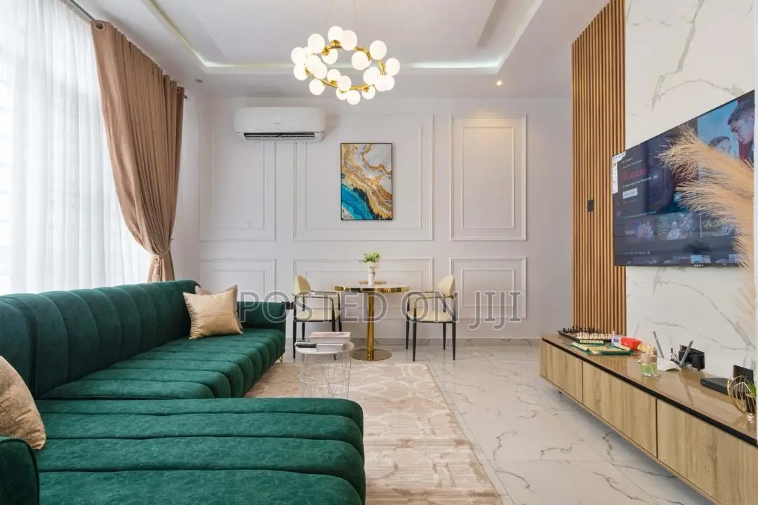 1 Bed Shortlet Apartment In Ologolo Lekki
