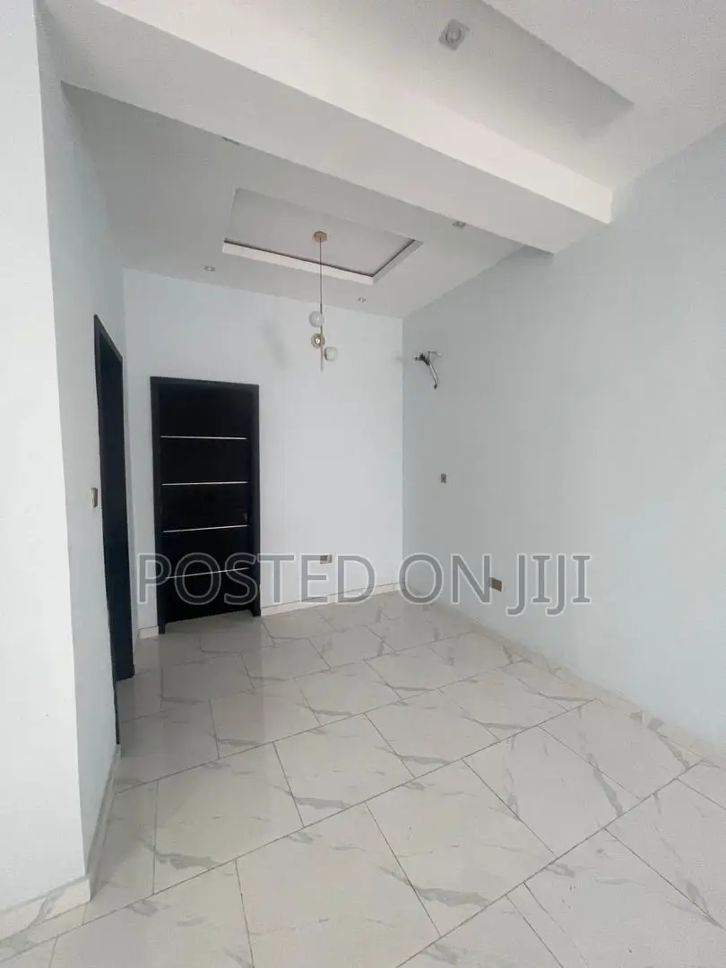4bdrm Townhouse/Terrace in Ajah for sale