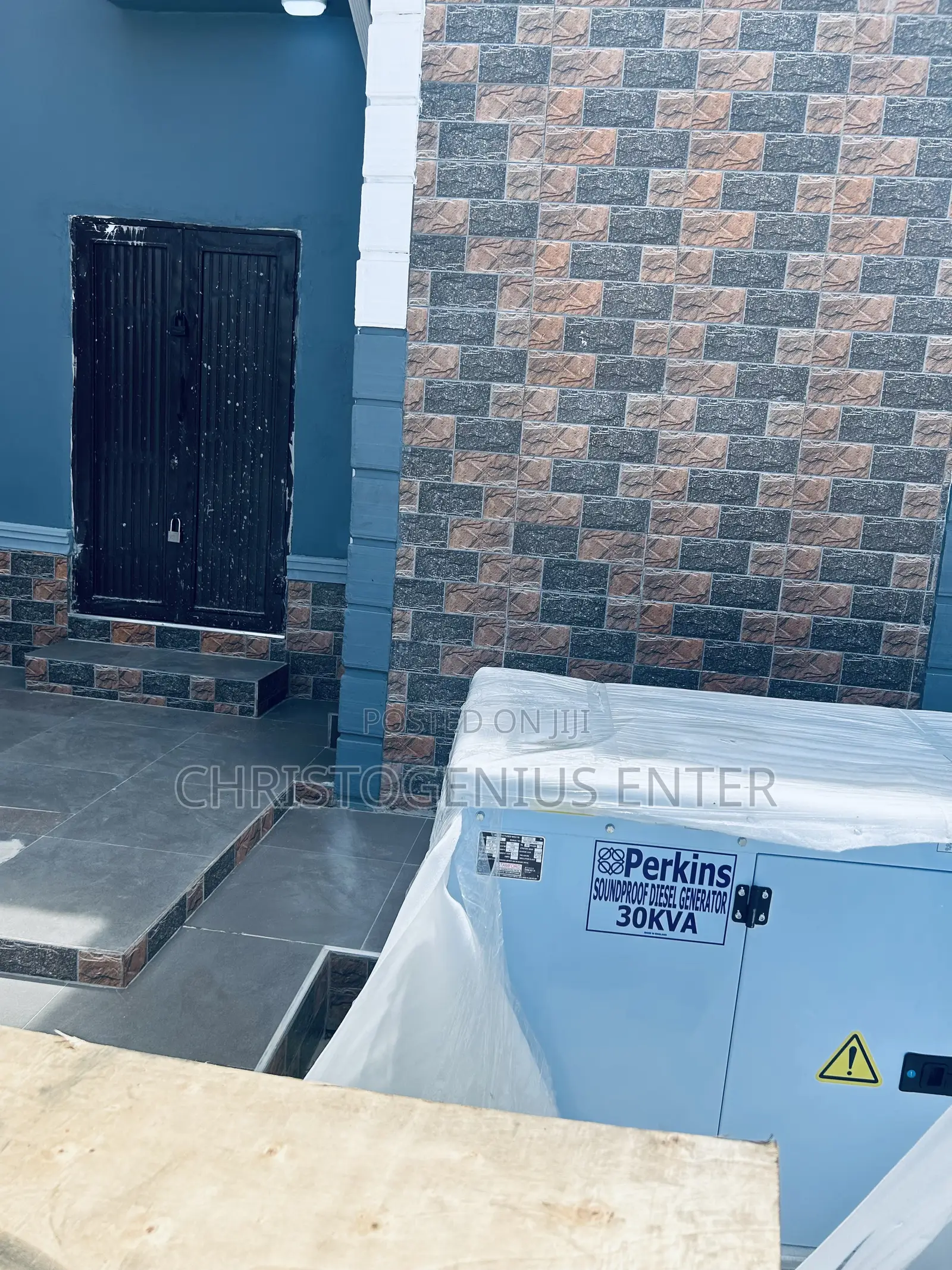 England Perkins 30kva Generator Soundproof