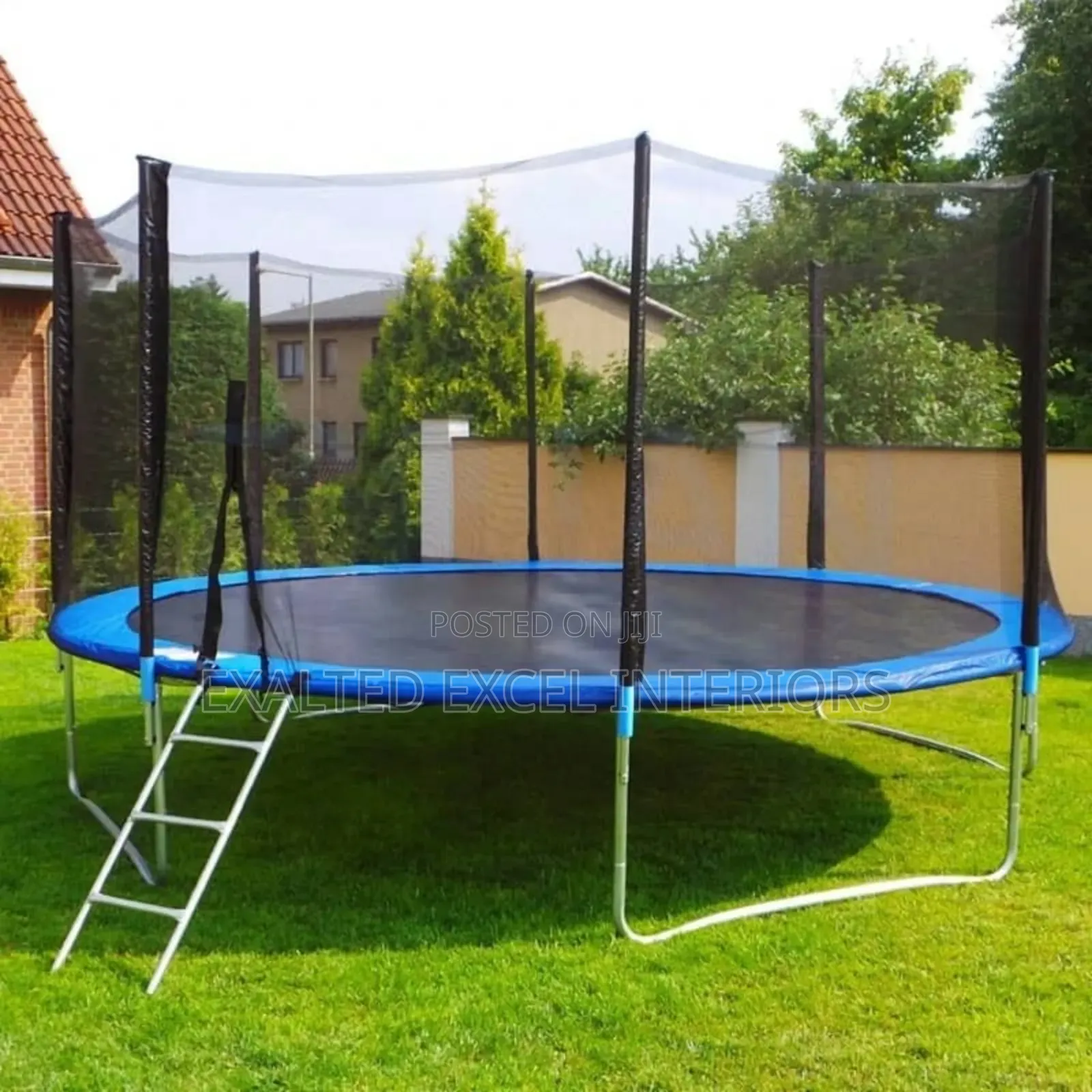Premium Outdoor Trampoline Set