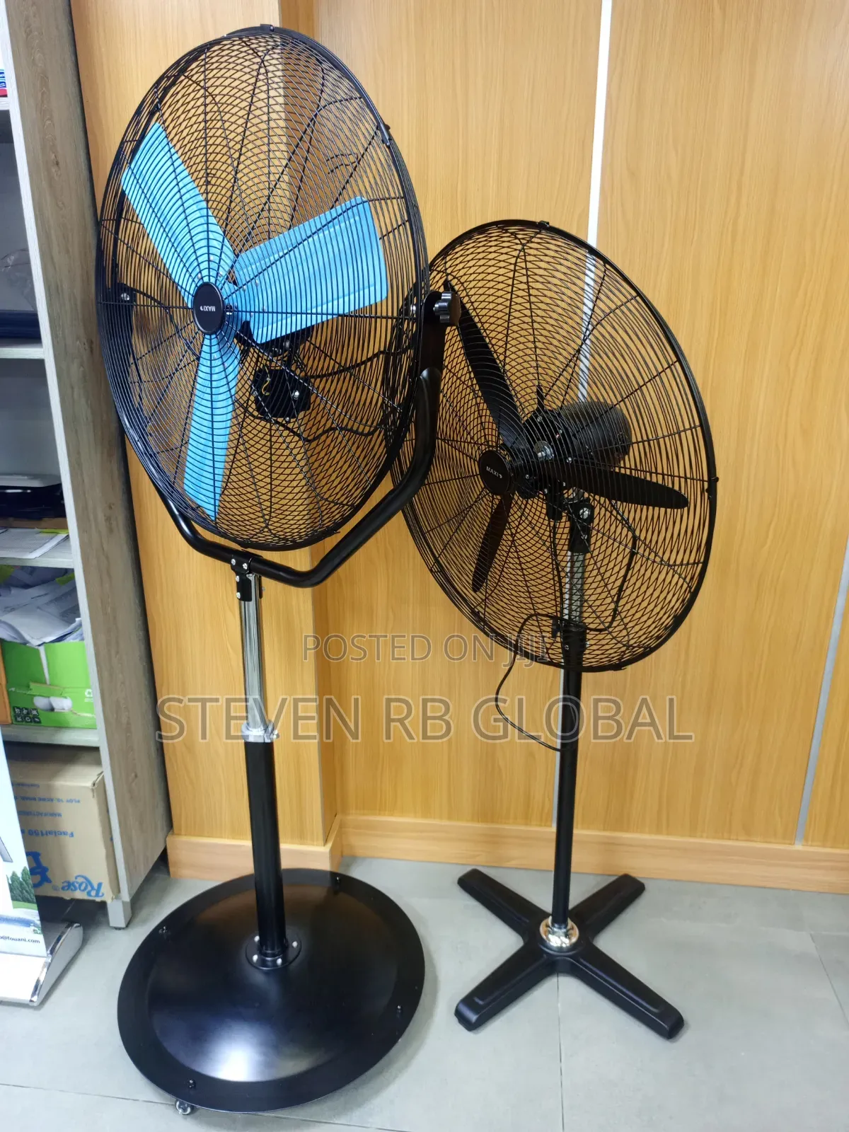 Maxi 26" 30" Standing Industrial Fans (Heavy Duty Cooling Solutions)