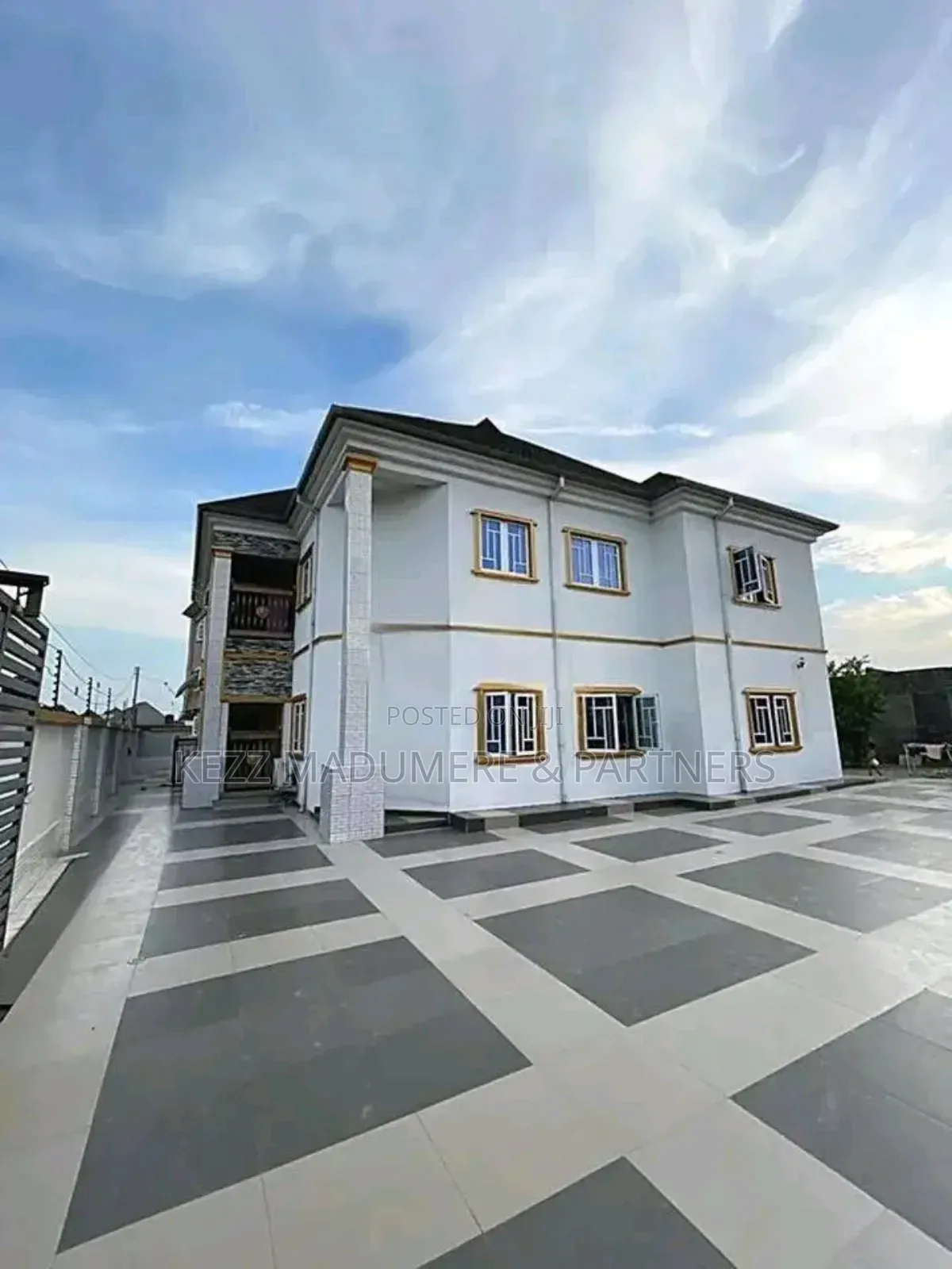 6bdrm Duplex in Eliparanwo, Off Ada, Obio-Akpor for sale