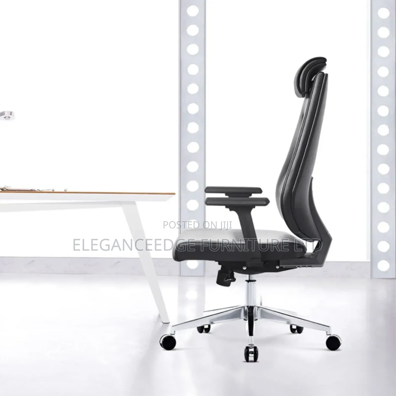 Black Executive High Back Adjustable Arms With Sturdy Legs