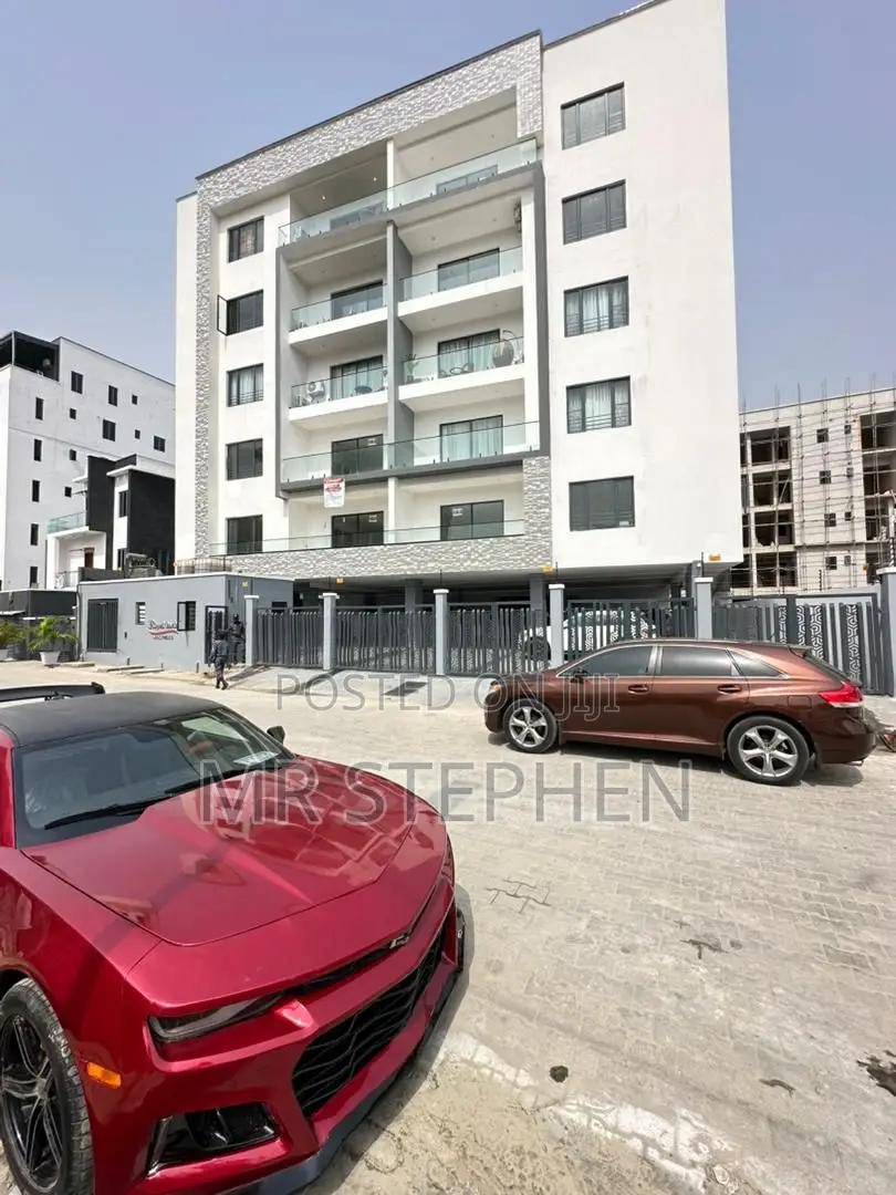2bdrm Apartment in Lekki Phase 1 for sale