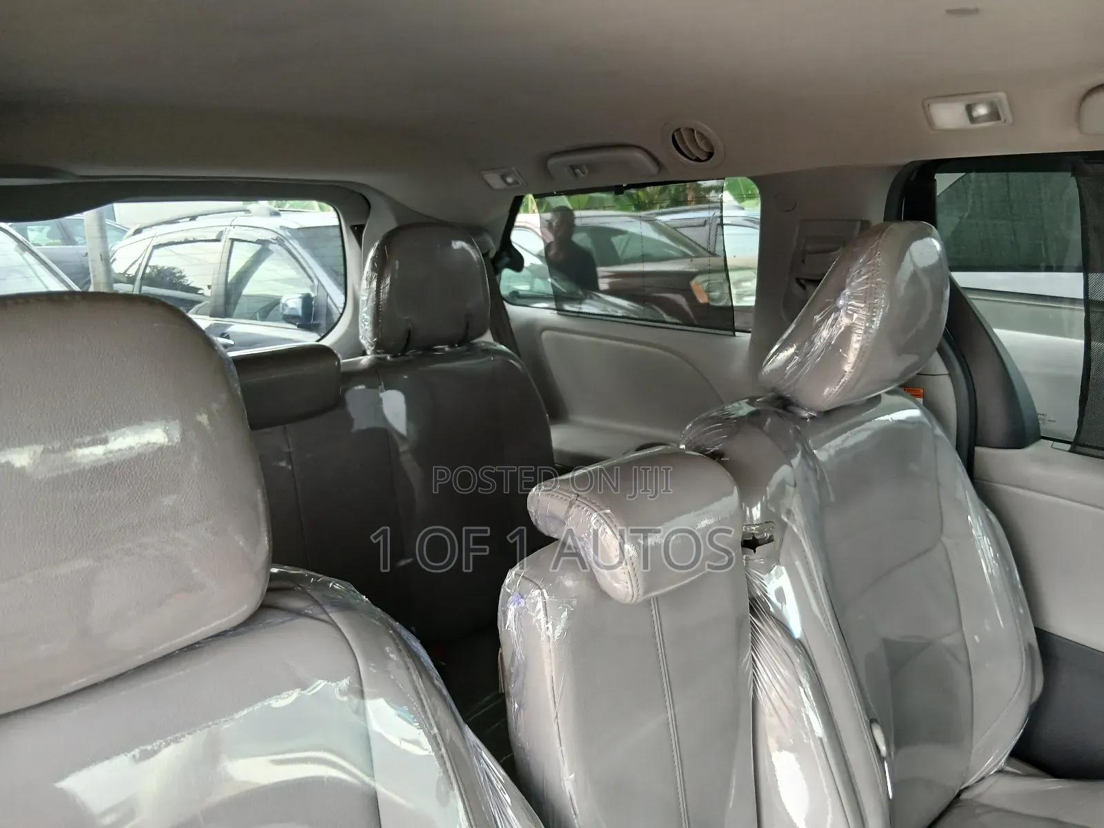 Toyota Sienna XLE Premium 7-Passenger 4dr Minivan AWD (3.5L 6cyl 6A)
