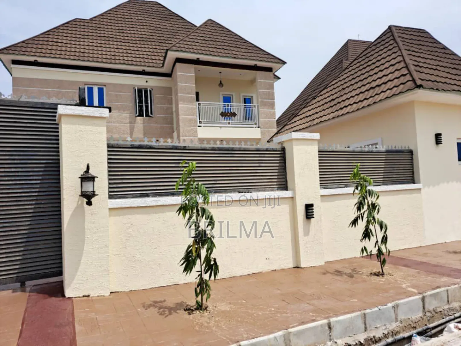 4bdrm Duplex in Lokogoma for sale