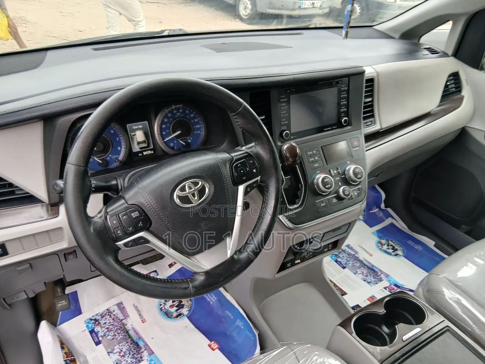 Toyota Sienna XLE AWD 2019 Gray