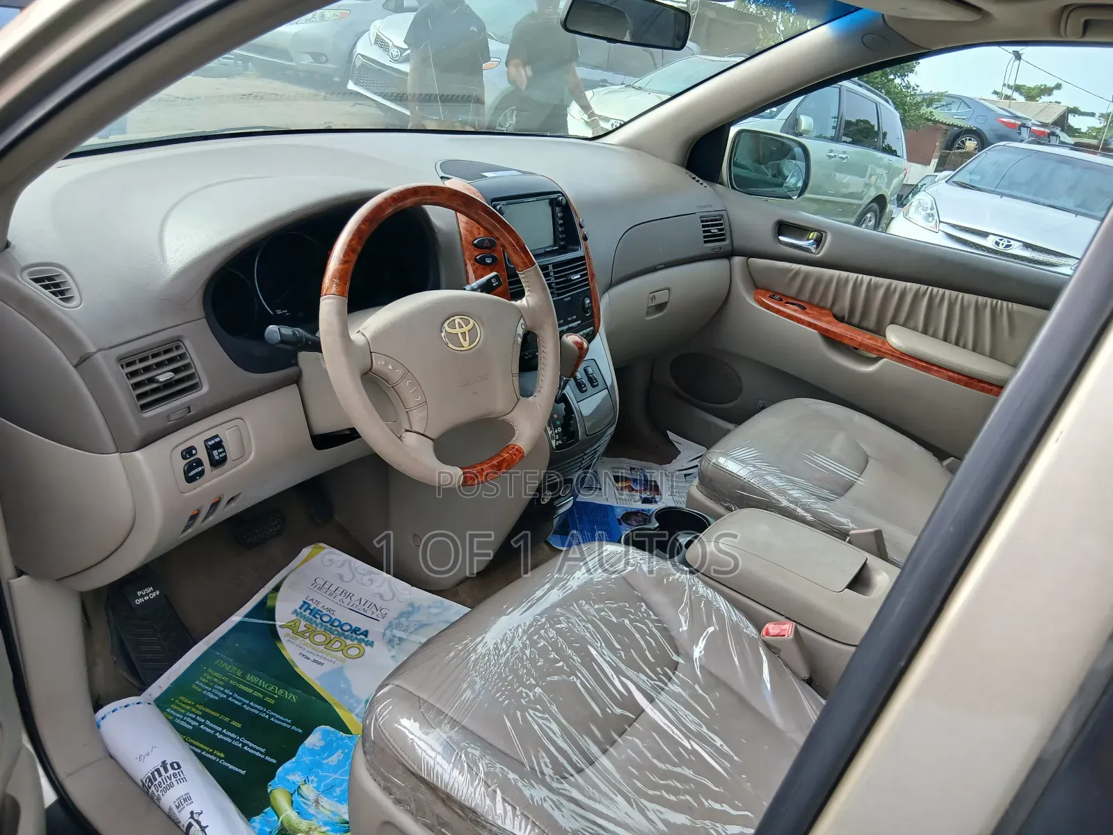 Toyota Sienna XLE 7 Passenger 2010 Gold