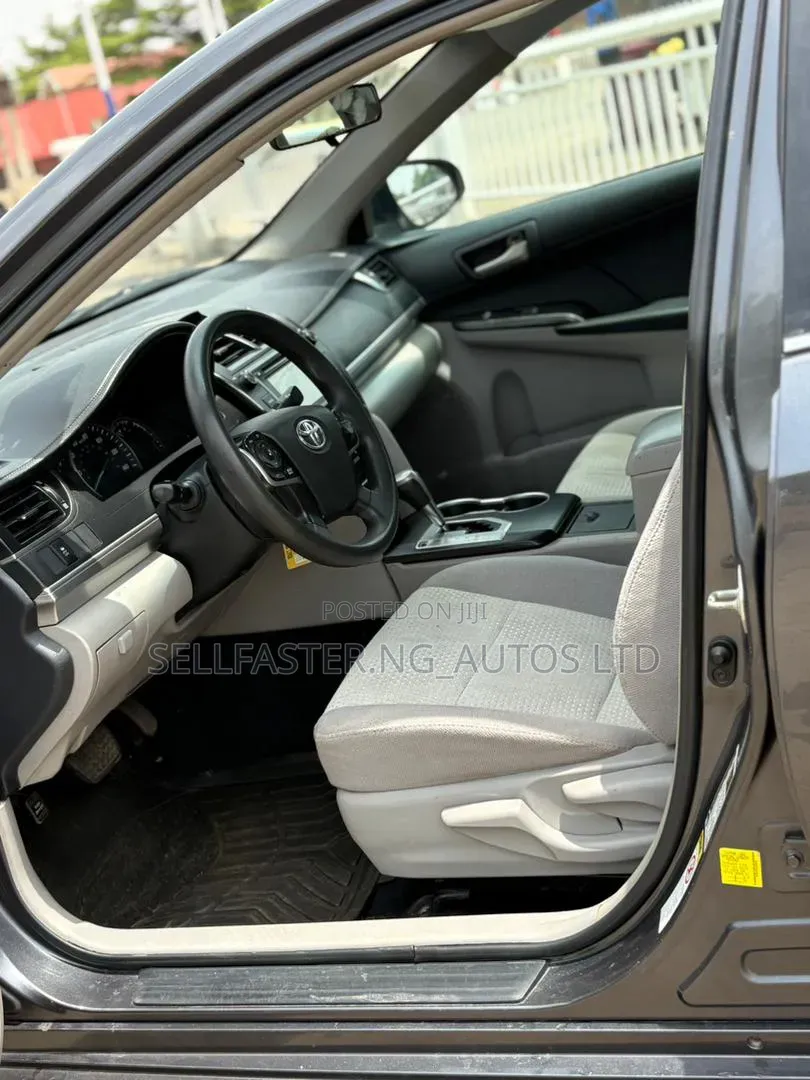 Toyota Camry 2012 Gray