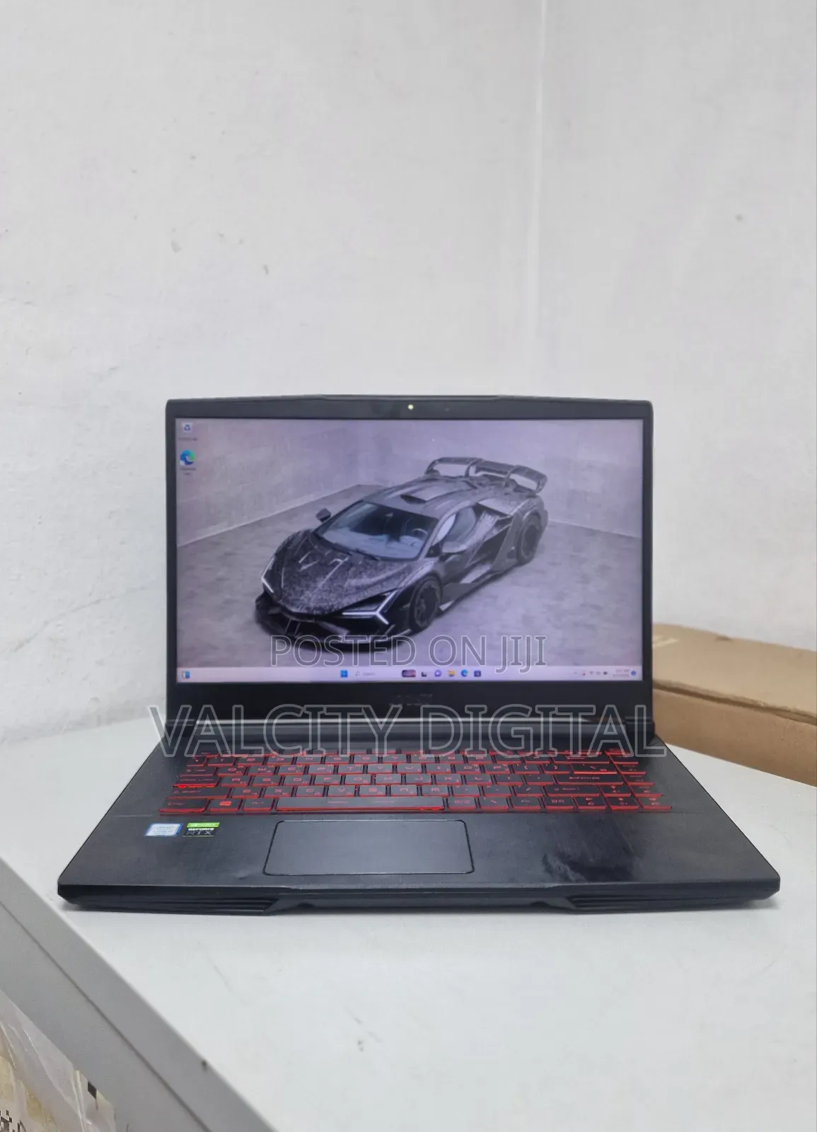 Laptop MSI GF65 Thin 10UE 16GB Intel Core i7 SSD 512GB