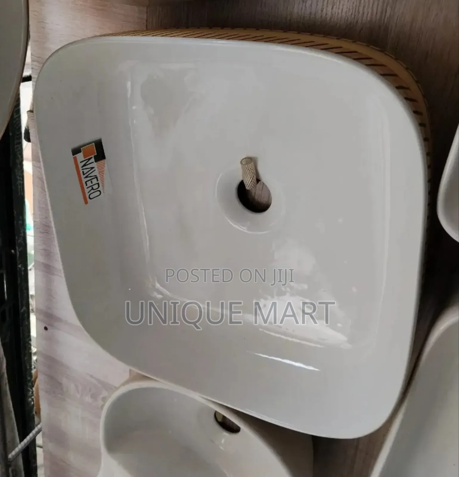 40 by 40 Cm Square Round Countertop Wash Hand Basin