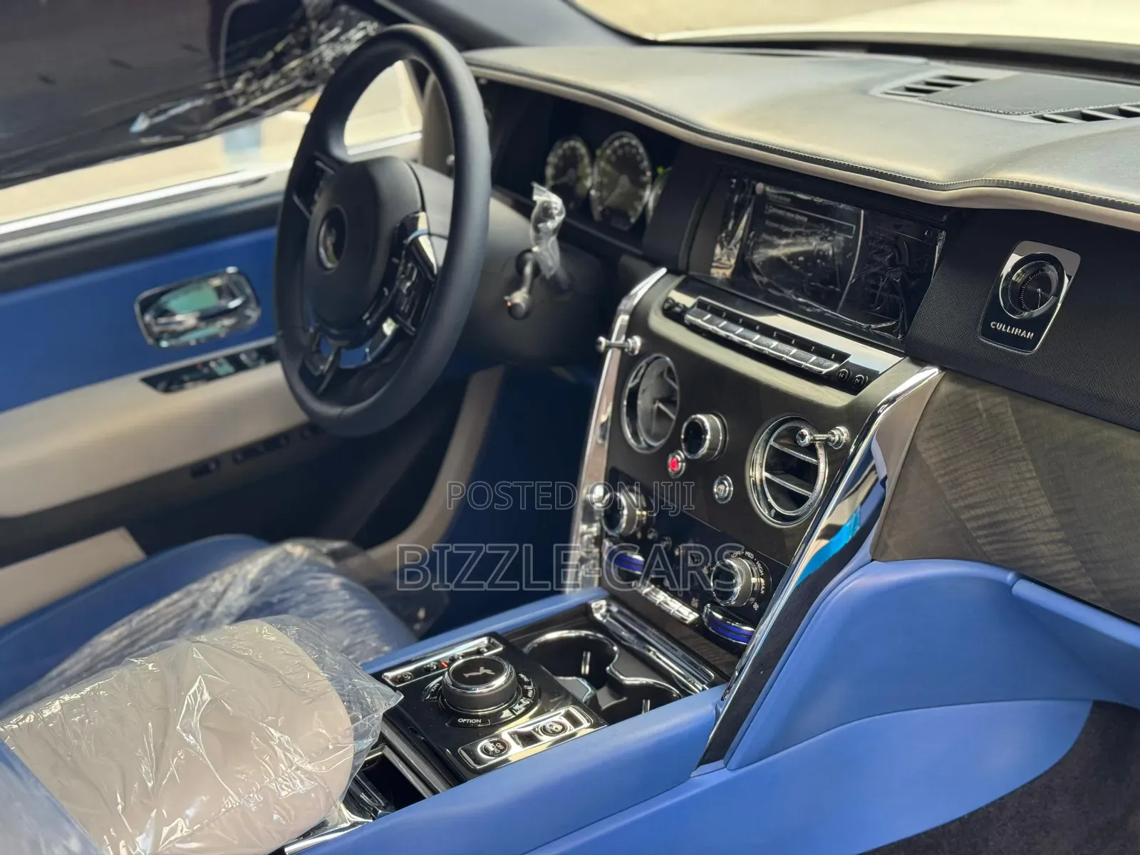 Rolls-Royce Cullinan Base 2021 White