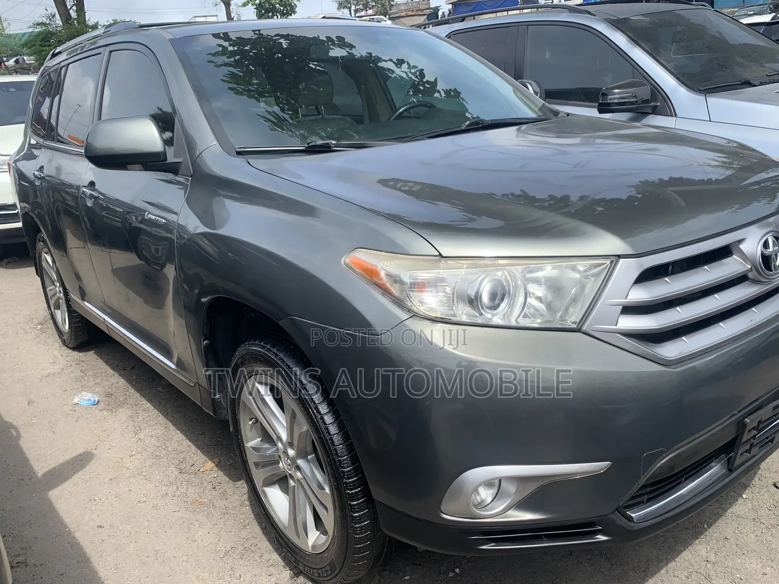 Toyota Highlander Limited 3.5l 4WD 2013 Green