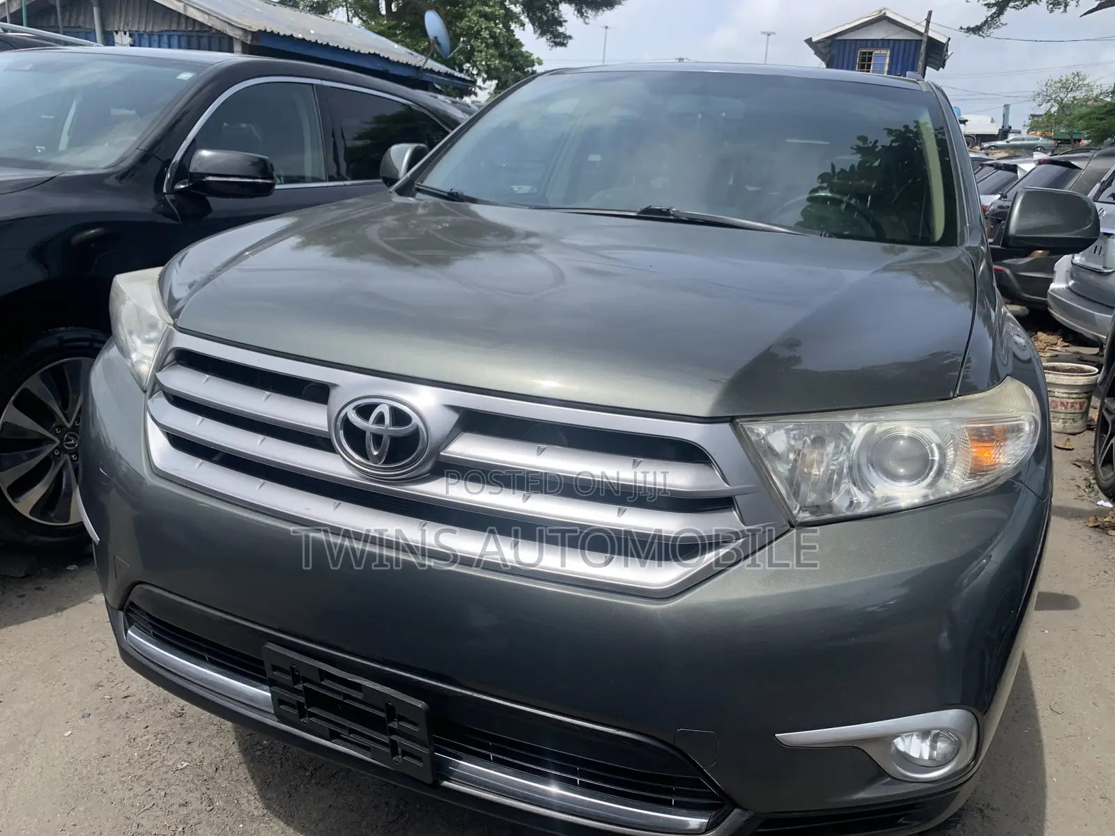 Toyota Highlander Limited 3.5l 4WD 2013 Green