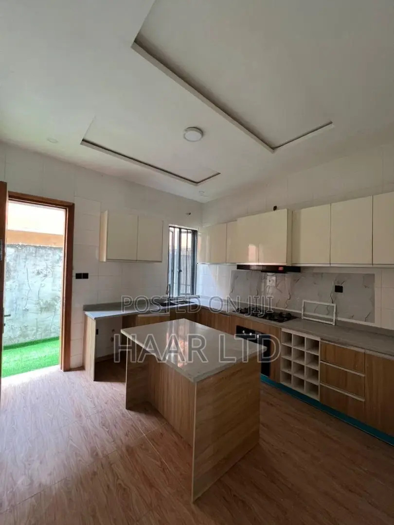 4bdrm Duplex in Ado / Ajah for rent