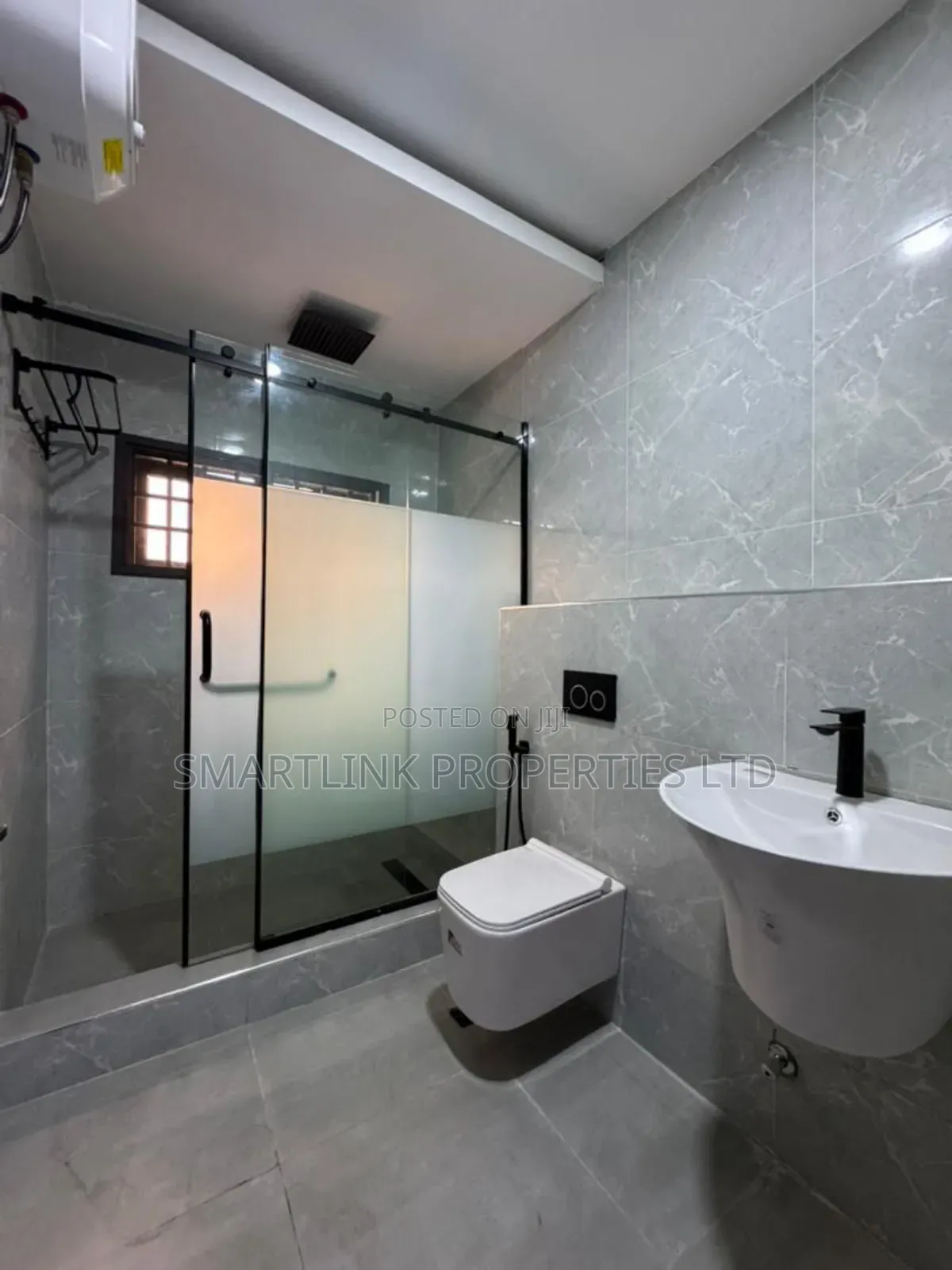 4bdrm Townhouse/Terrace in Lifecamp for sale