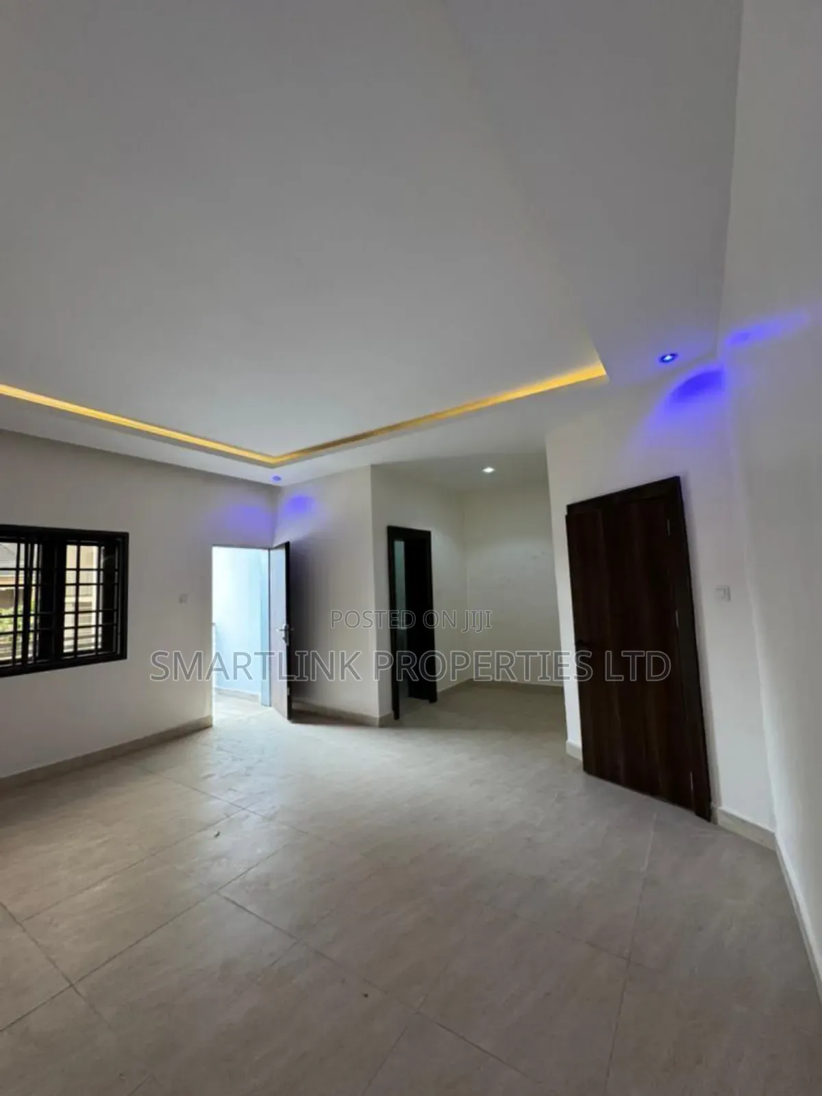 4bdrm Townhouse/Terrace in Lifecamp for sale