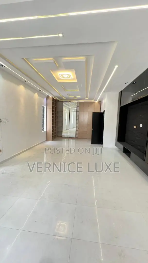 Furnished 5bdrm Duplex in Sangotedo for sale