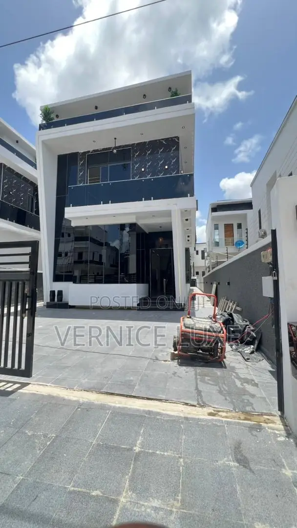 Furnished 5bdrm Duplex in Sangotedo for sale