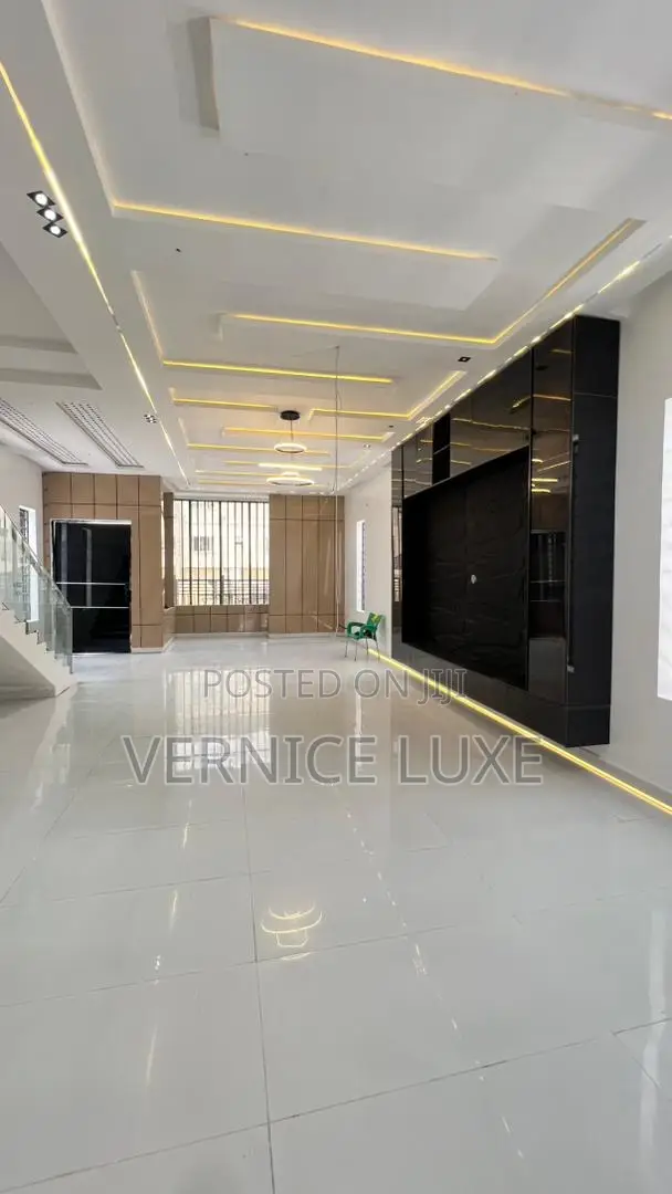 Furnished 5bdrm Duplex in Sangotedo for sale