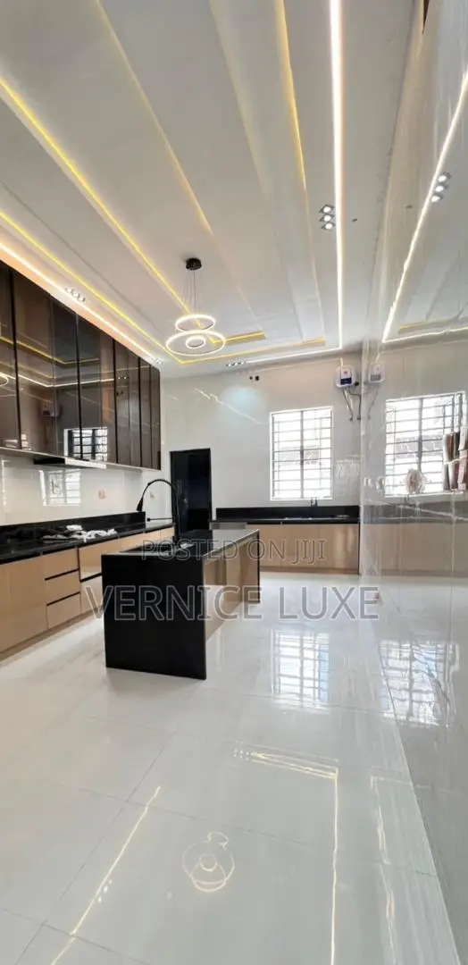 Furnished 5bdrm Duplex in Sangotedo for sale