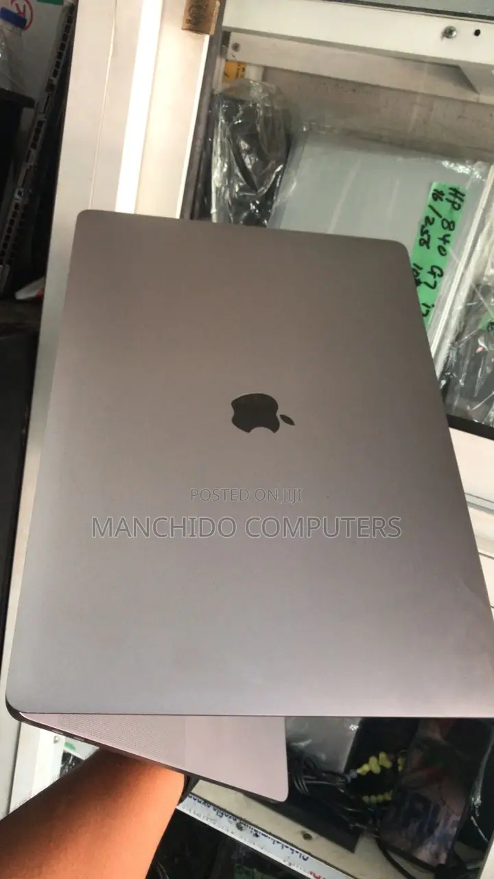 Laptop Apple MacBook Pro 2019 32GB Intel Core i7 SSD 512GB