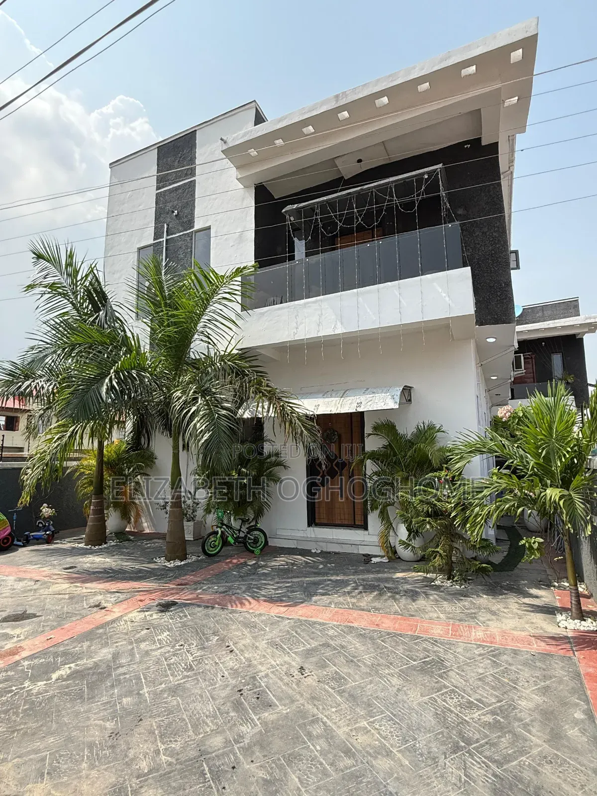 Furnished 4bdrm Duplex in Thomas Estate for rent