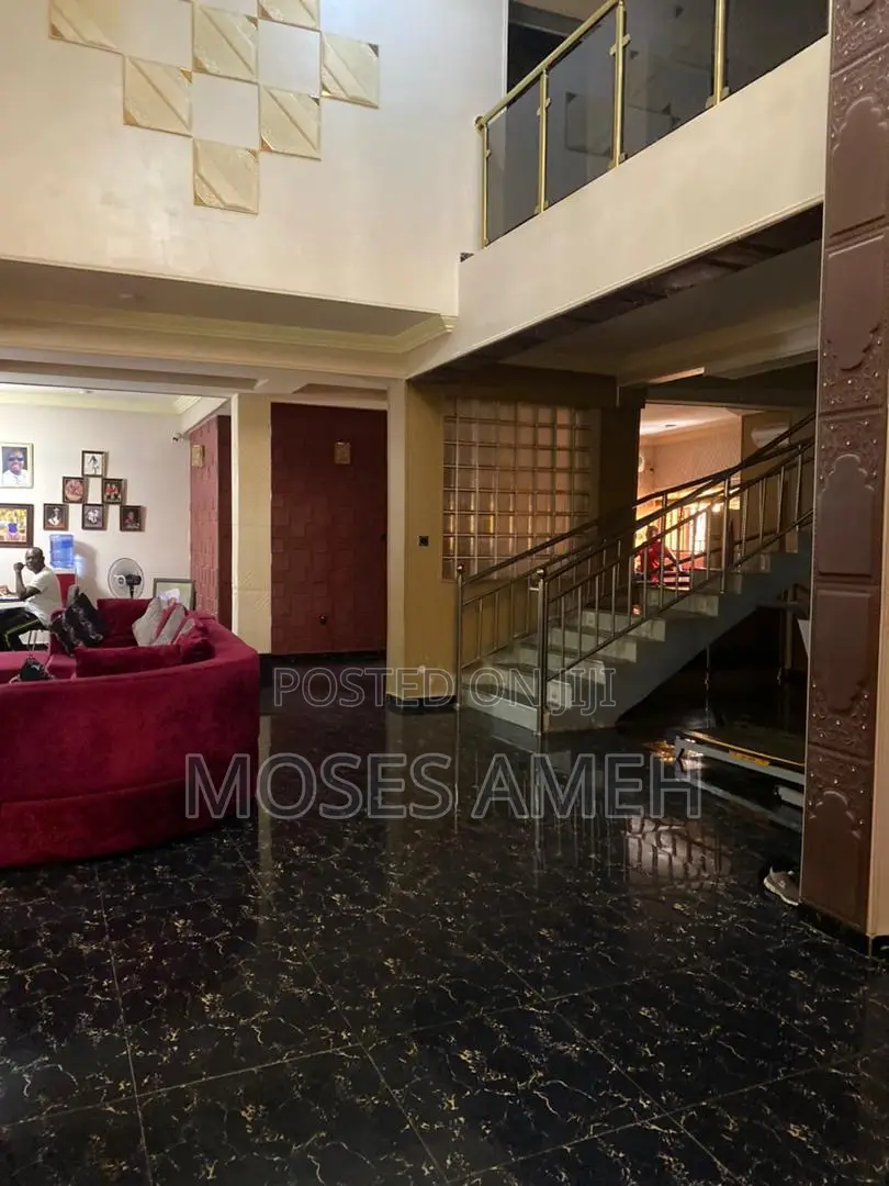 5bdrm Townhouse/Terrace in Katampe (Main) for sale