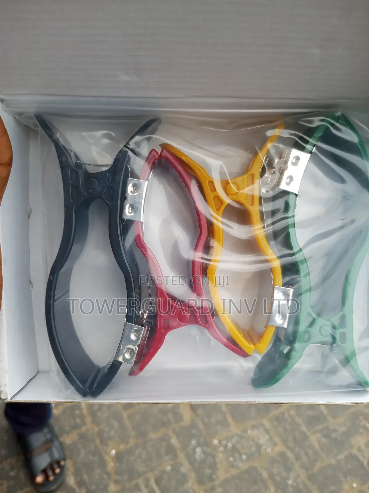 Electrocardiogram (Ecg) Clamp
