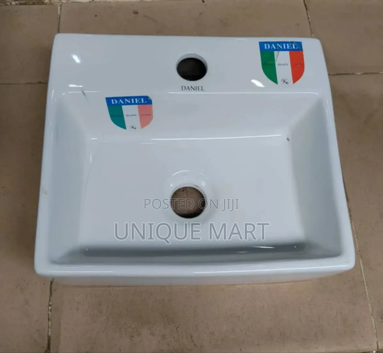 35 by 30 Cm Quality Wash Hand Basin