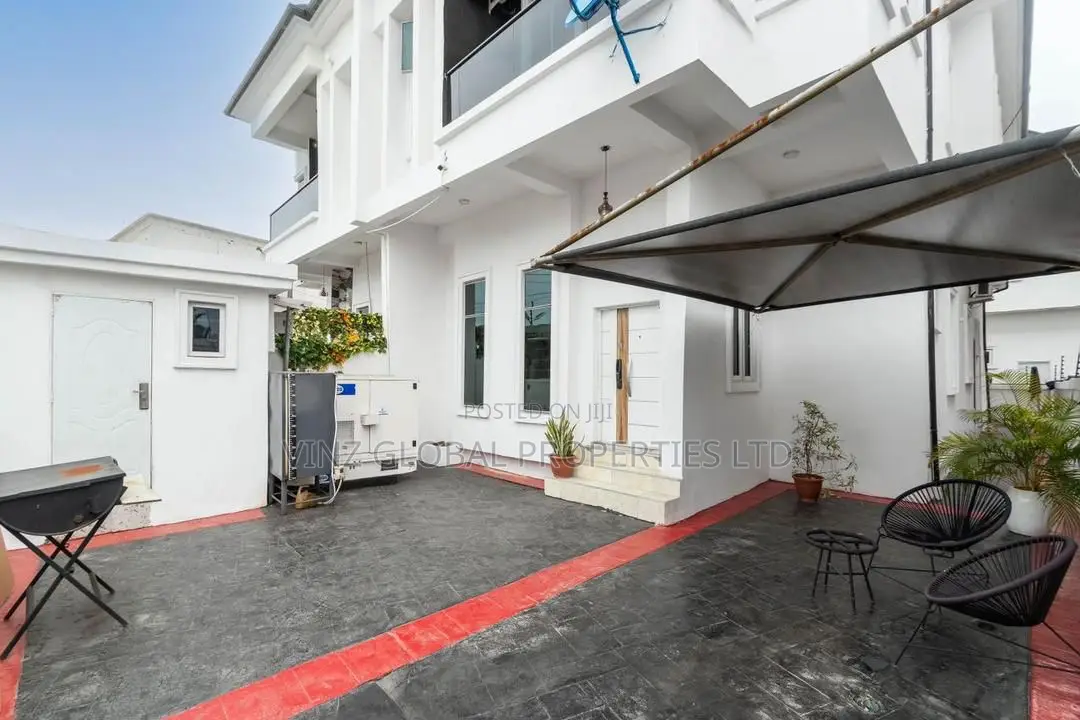 Luxury 4-Bedroom Detached Duplex Shortlet Apartment
