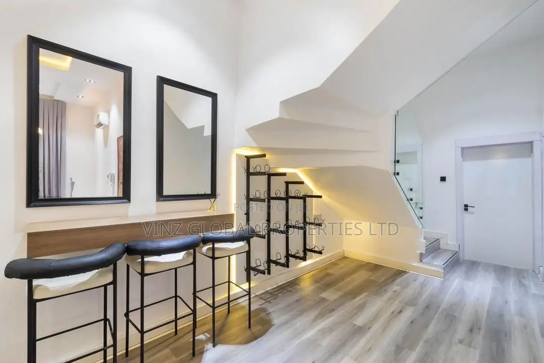 Luxury 4-Bedroom Detached Duplex Shortlet Apartment