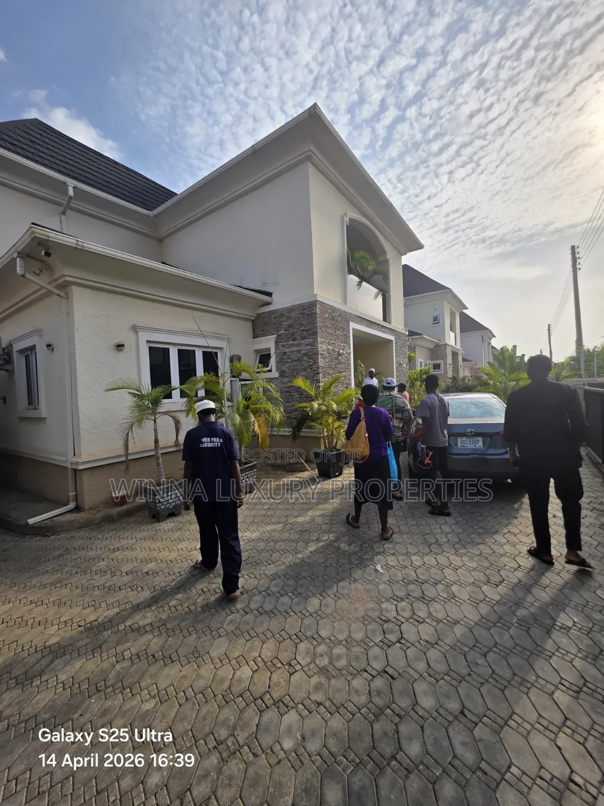 6bdrm Duplex in River Park Cluster 1, Lugbe District for sale
