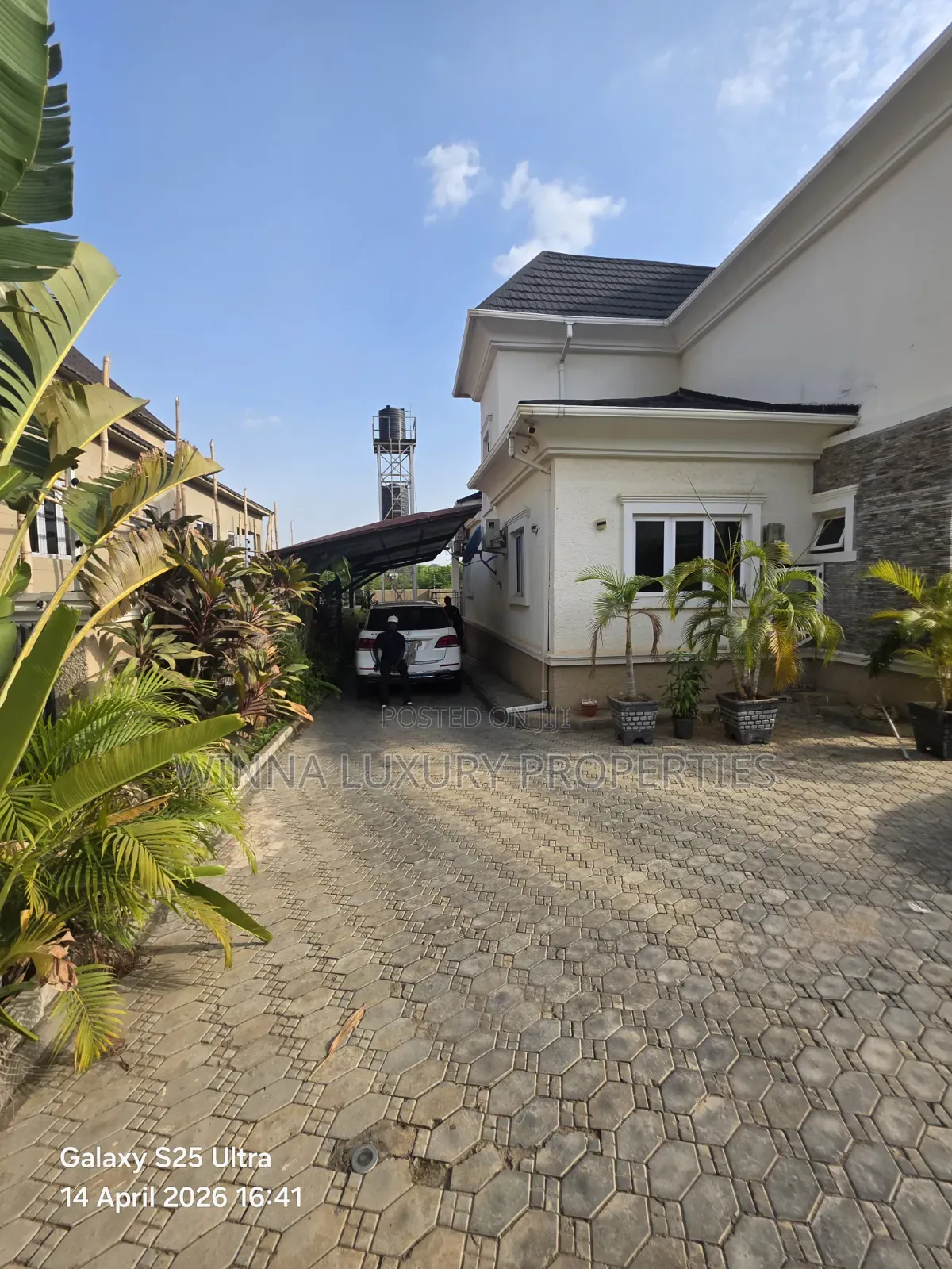 6bdrm Duplex in River Park Cluster 1, Lugbe District for sale