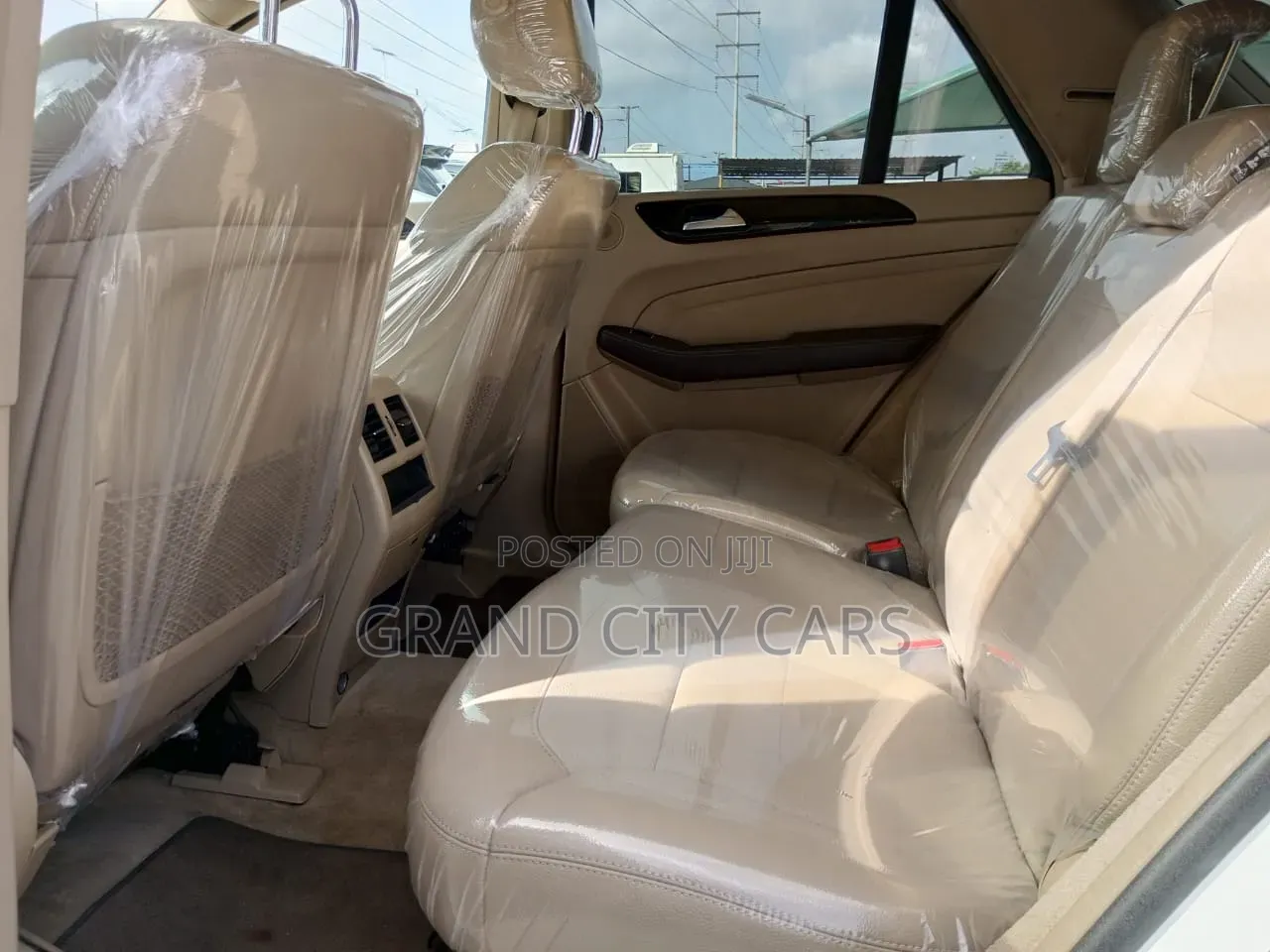 Mercedes-Benz M Class ML350 4MATIC 4dr SUV AWD (3.5L 6cyl 7A) 2014 White